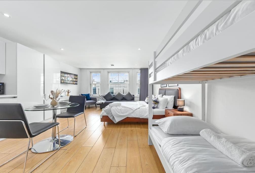Spacious And Delightful Sleep 5 Piccadilly Vrc London Ngoại thất bức ảnh